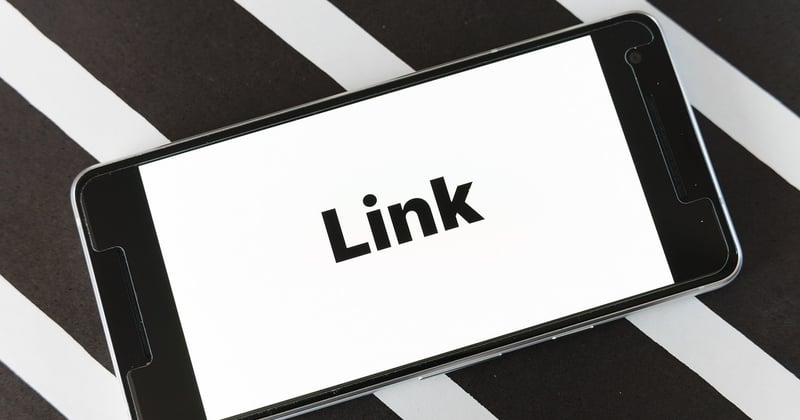 Les questions fréquentes sur la canonicalisation des URLs : le guide complet